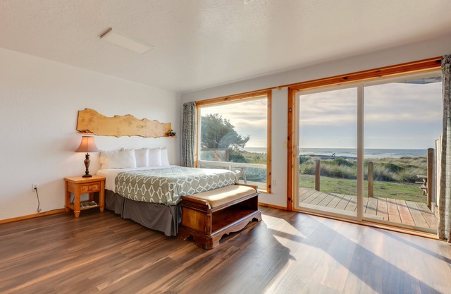 Sanderling Sea Cottages, Unit 14