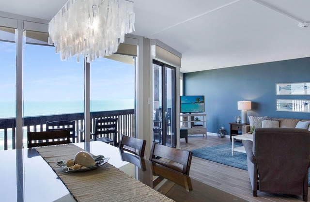 Sandpiper Condominiums 1003, Panoramic Gulf View w/direct access to Mustang Island/Port A beaches.