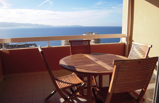 SANGUINARY ISLANDS SUPERB AIR-CONDITIONED F2, BREATHTAKING SEA VIEW