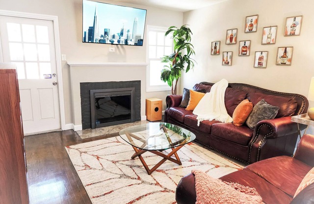 Santana Row 2BR | Modern Comfort in Silicon Valley