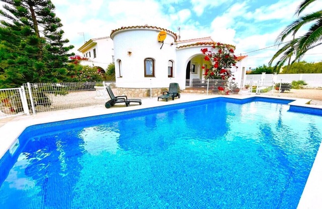 SAONA VILLAS (VN SOLEO): villa for 6 people, private swimming pool, air co