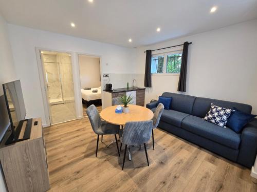 Sarah, vidéo surveillance dans les parties communes