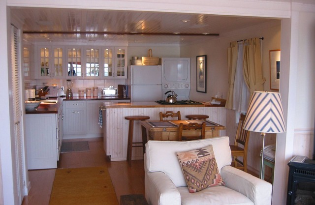 Sausalito Beachfront Cottage