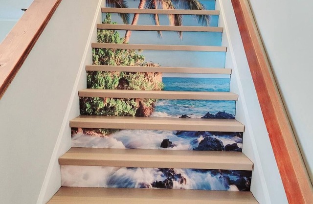 Savannah Getaway W/scenic stairs close to airport , Downtown quiet neighborhood