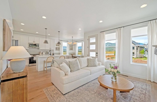 Scandinavian-Inspired, 3br2.5ba, sleeps 8, stylish