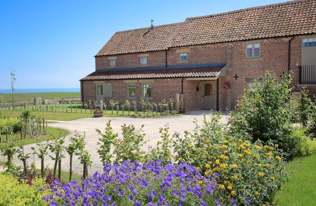 Scarborough Cottage-IXH