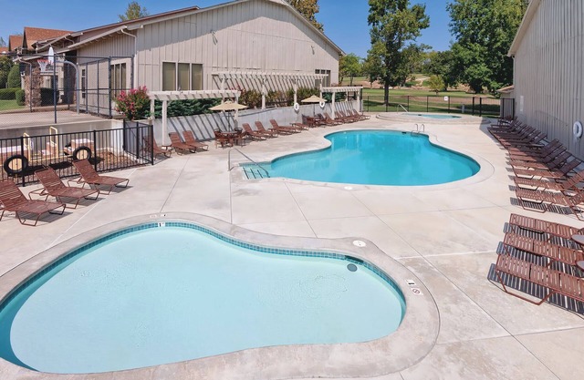 Scenic Lakeside Escape: 2BR at Wyndham Grand Lake