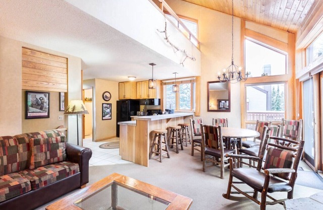 Scenic Ski-In/Ski-Out Townhome | Resort Perks