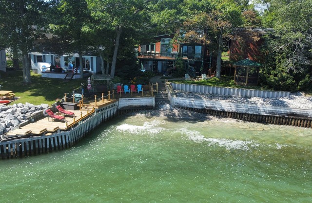 Schmidt's Cove - Incredible Private Lakefront Studio Apartment on Lake Huron!