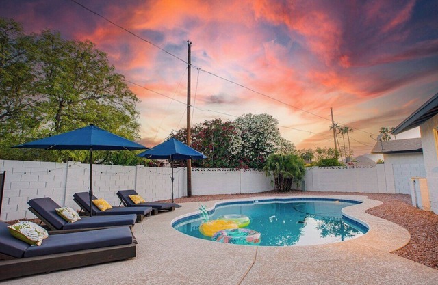 Scottsdale Piña Bonita - 3BR w/Private Batting Cage & Pool
