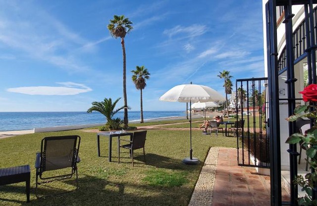 Sea Front Beach House Macarena D