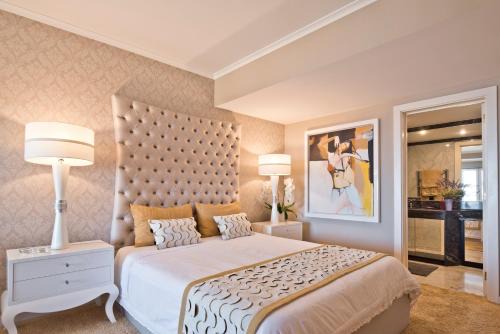 Sea Front Family Apartment