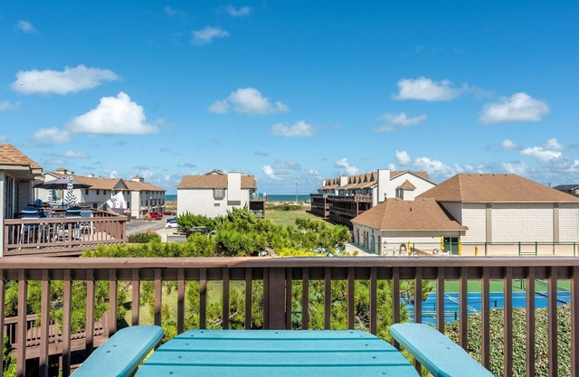 Sea Glass Shack - Condo with Hot Tub, Ocean Views and Great Community Amenities!