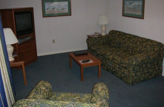 Sea Mist Cape Cod Timeshare, 1 Bedroom Full Bath Sleep 4, close to everything!