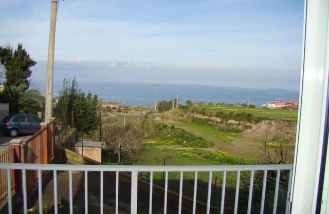 Sea View Apartment in Briatico - 2 min from the beach