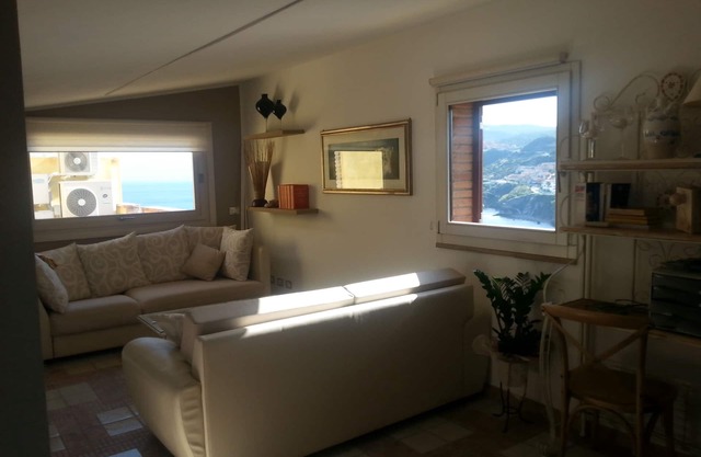 SEA VIEW Apartment Anda&Torra CODE CIN IT 090023C2000Q0035