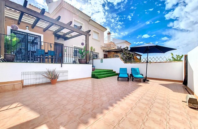 Sea view house with jacuzzi, Wi-Fi and Parking