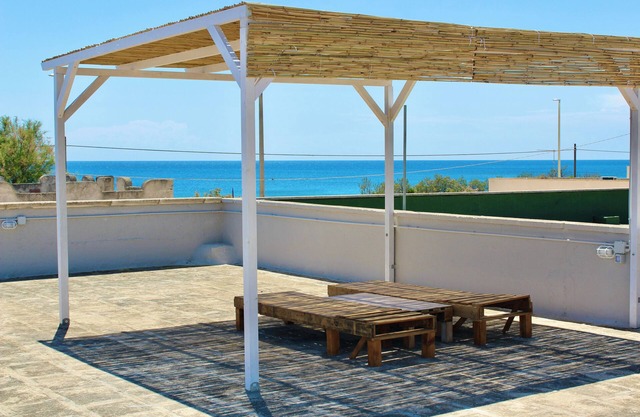 SEA VIEW HOUSE, sea front