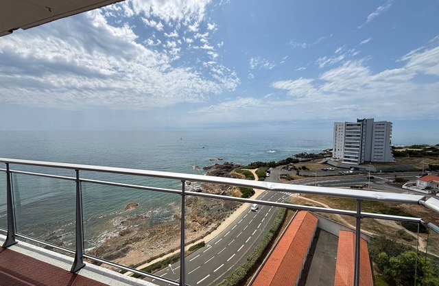 Sea view studio with parking at Les Sables-d'Olonne