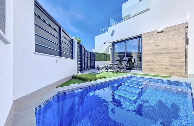 Sea View Villa with Private Pool and Roof Terrace