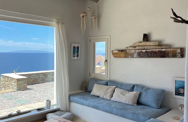 Sea Views. Cycladic Calm. Villa Riza. Family and animal friendly
