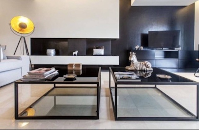 SEAFRONT LUXURY APARTMENT