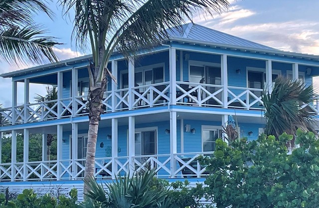 SeaRenity Pool & Dock Slip W/Spectacular Views of the Atlantic & White Sound