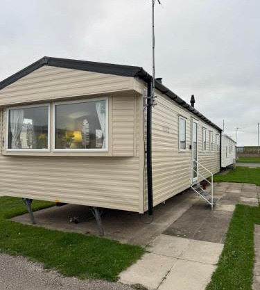 Seaside Charm Cabin Retreat in Rhyl