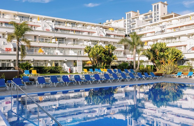 Seaside Splendor! 1BR Apartments w/Amazing Views - Parking | 4 Units