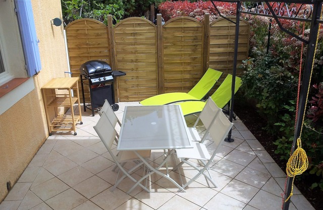 Seasonal rental of a very pretty independent house