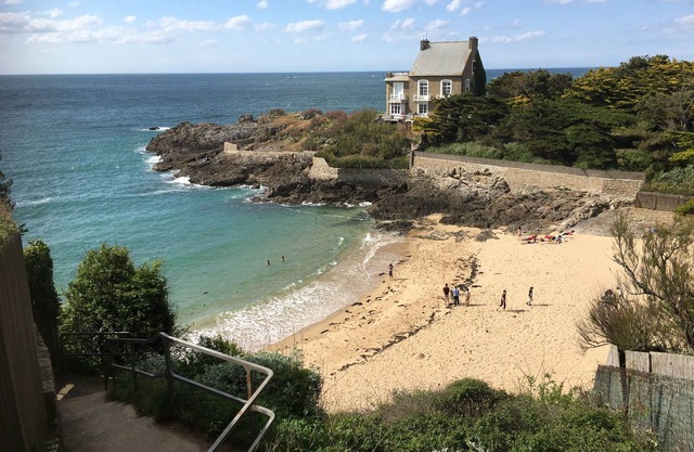 Seasonal rental, Saint Malo, near sea