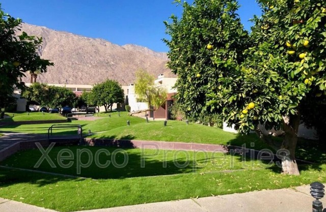 Seasonal - Updated Condo in Village Racquet Club!