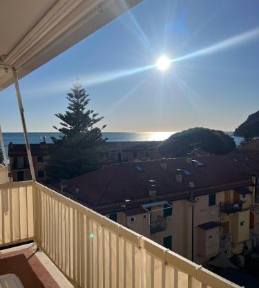 Seaview Apartment - B