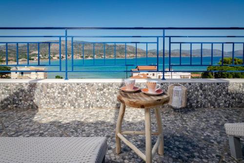 SeaView flat steps to the Beach