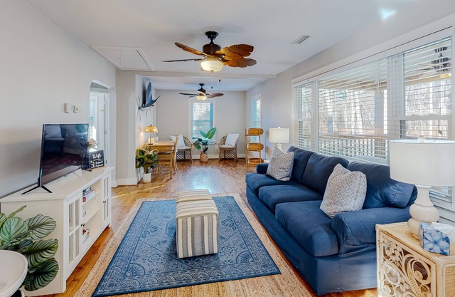 Secluded dog-friendly home with deck, large lawn, streaming, washer/dryer, & AC