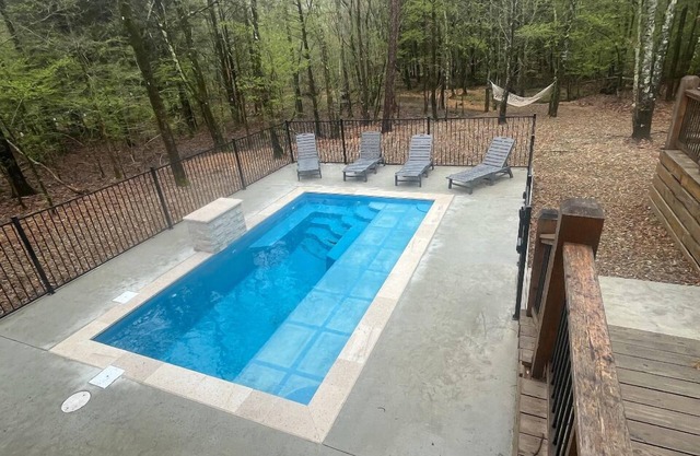 Secluded & Peaceful | Family Retreat | Poolside