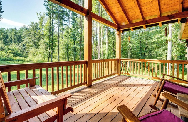 Secluded, Private! Forested Hendersonville Retreat