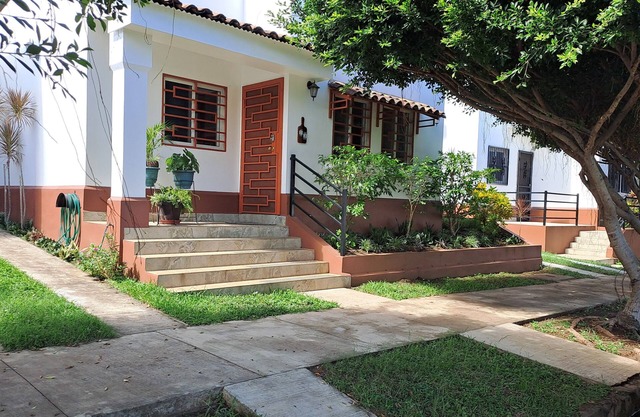 Secure & Private 3 BDR Modern House with Pool, A/C and Great View