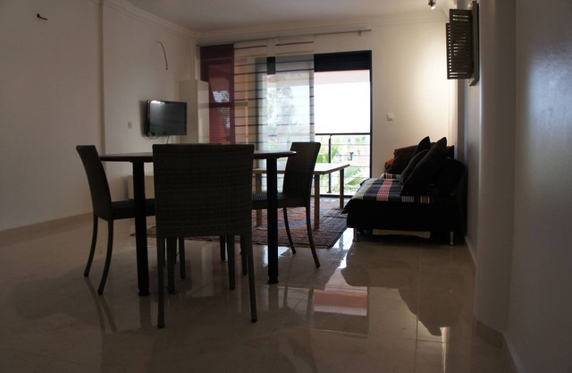 Secure residence, pleasant apartment; 100m from the beach.