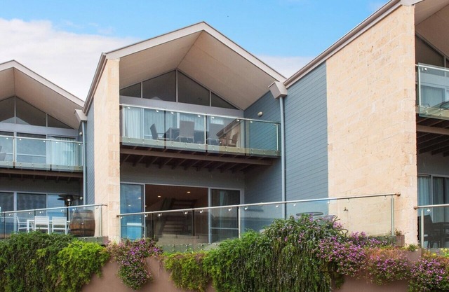 Seine Bay Apartment (2 Bedrooms) modern accommodation in the townsite - Seine Bay Apartment (2 Bedrooms)