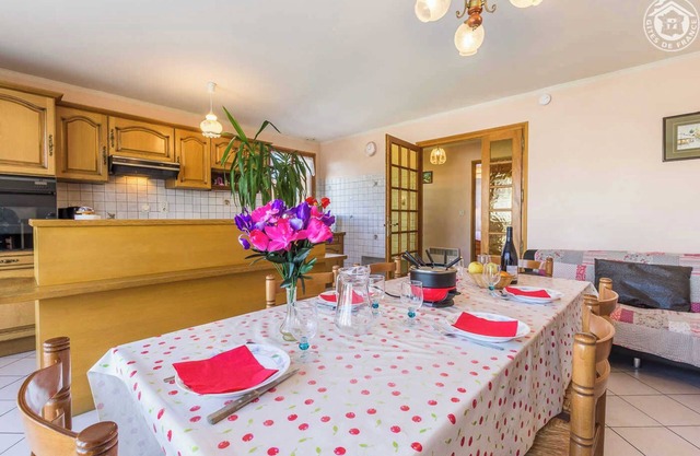 Self-catering - ALBIEZ MONTROND