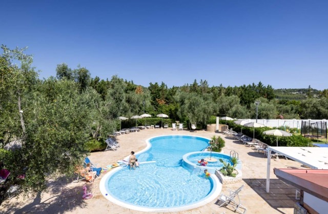 Semi detached Villa Country