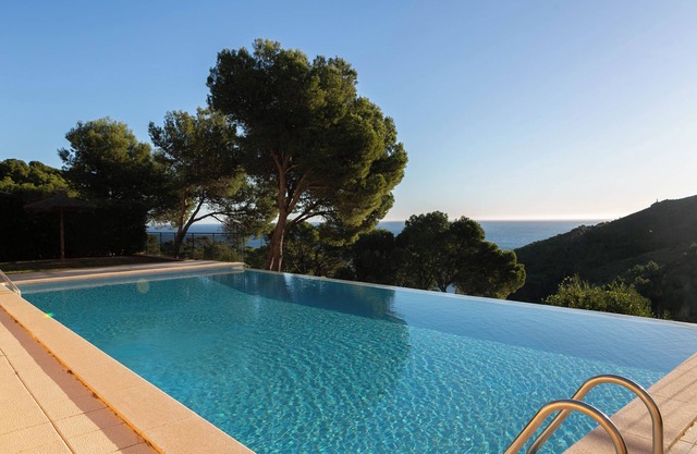 Semi-detached w/views in Sa Tuna, Begur (H05)