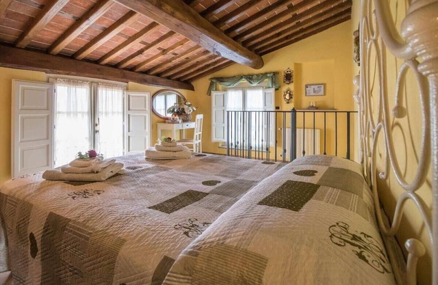 Serena, private pool & WiFi. Walk to restaurant.