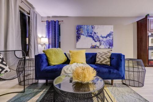Serene and Spacipus 5BR Home In A Hill Near San Francisco