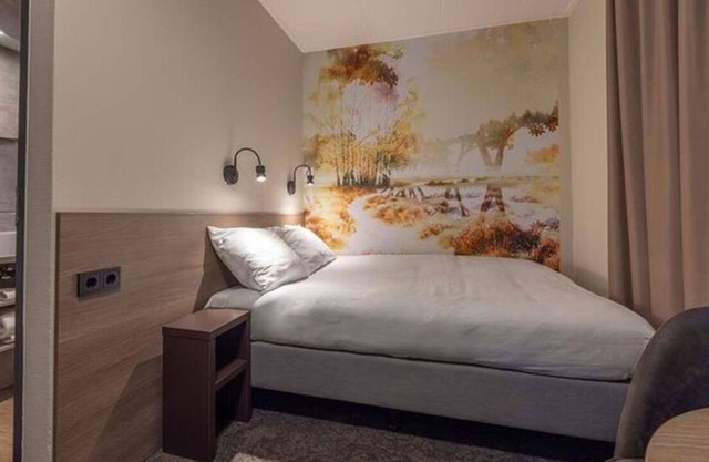 Serene Forest Hotel Stay in the Heart of Veluwe | Nature Trails & Fresh Air