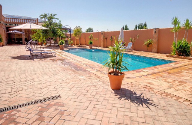 Serene Holiday Home in Padul with Swimming Pool