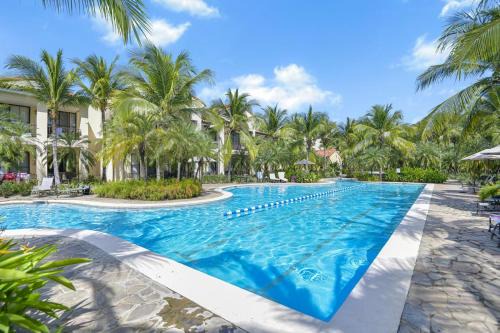 Serenidad del Pacifico Condo, Resort Pools & Near Coco Beach