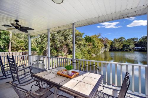 Serenity Lake Cottage