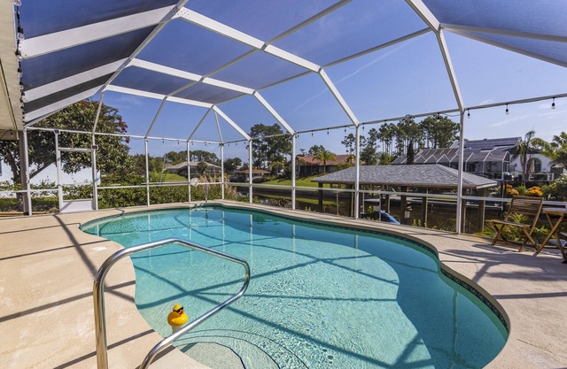 Serenity Waterfront 4BR w/Private Dock, Heated Pool & Relaxing Hot Tub